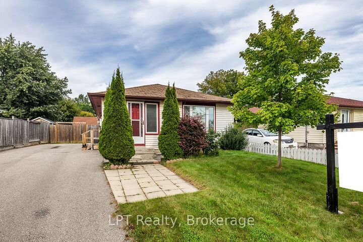 Property Photo:  745 Grandview Drive  ON L1H 7W5 