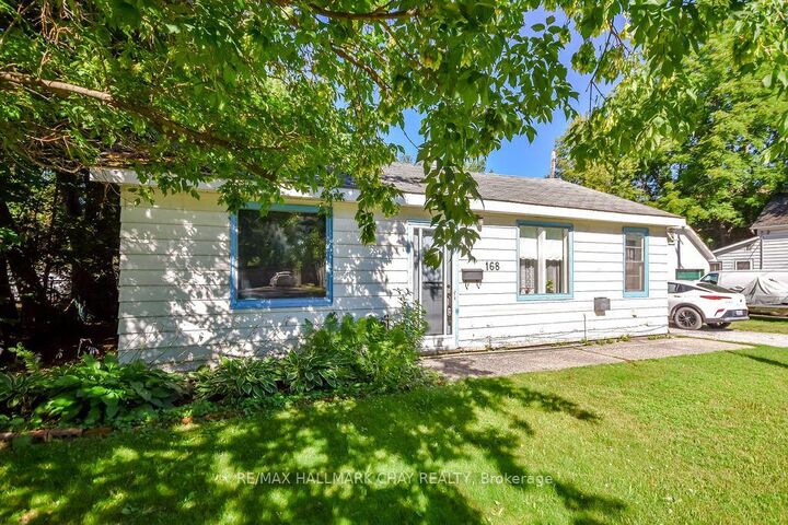 Property Photo:  168 Anne Street S  ON L4N 2E5 
