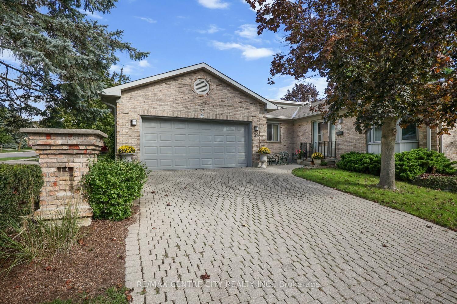 Property Photo:  14 Doon Drive 38  ON N5X 3P1 
