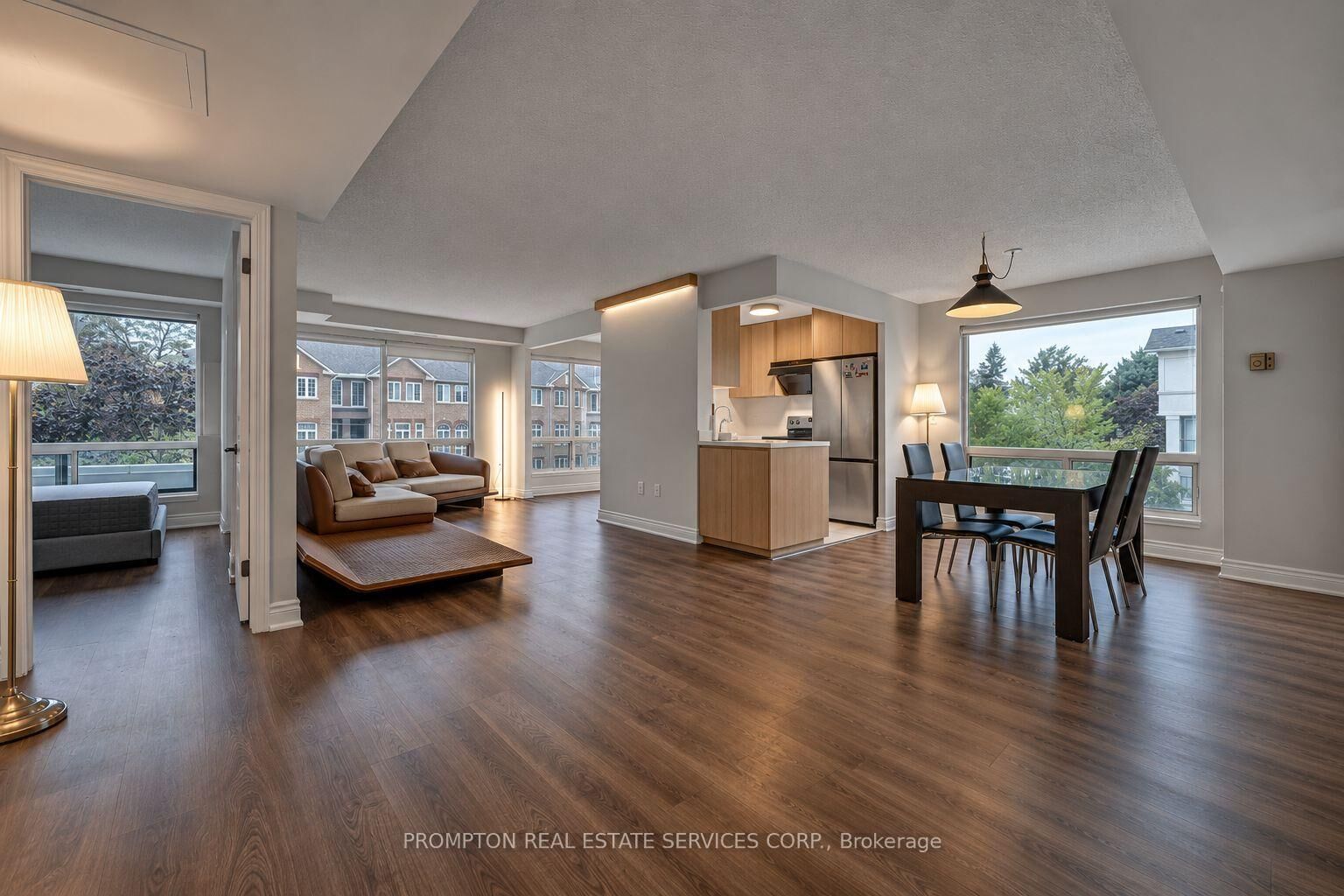 Property Photo: 1 Hycrest Avenue 210 ON M2N 6V8