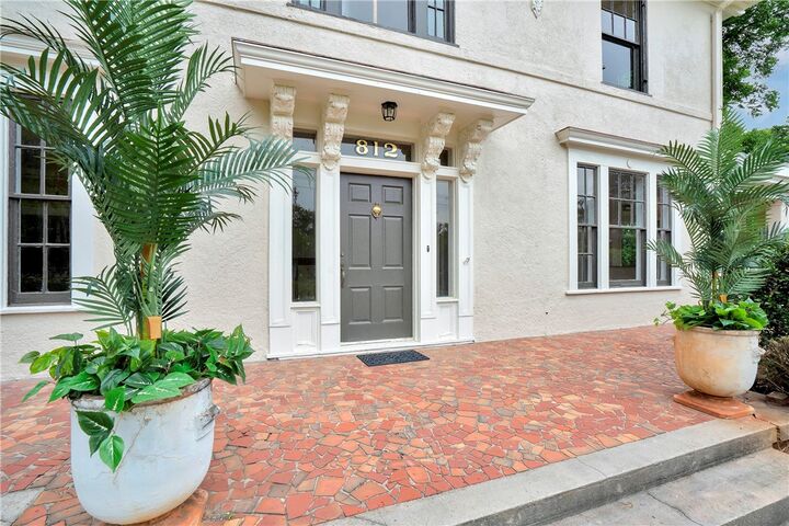 Property Photo: 812 W Whitner Street SC 29624