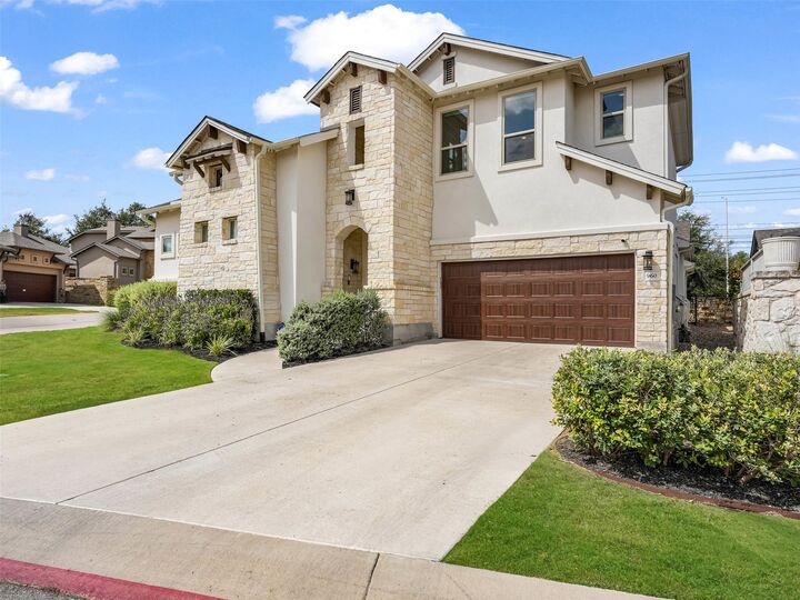 Property Photo:  960 Indian Hawthorne Drive V  TX 78628 