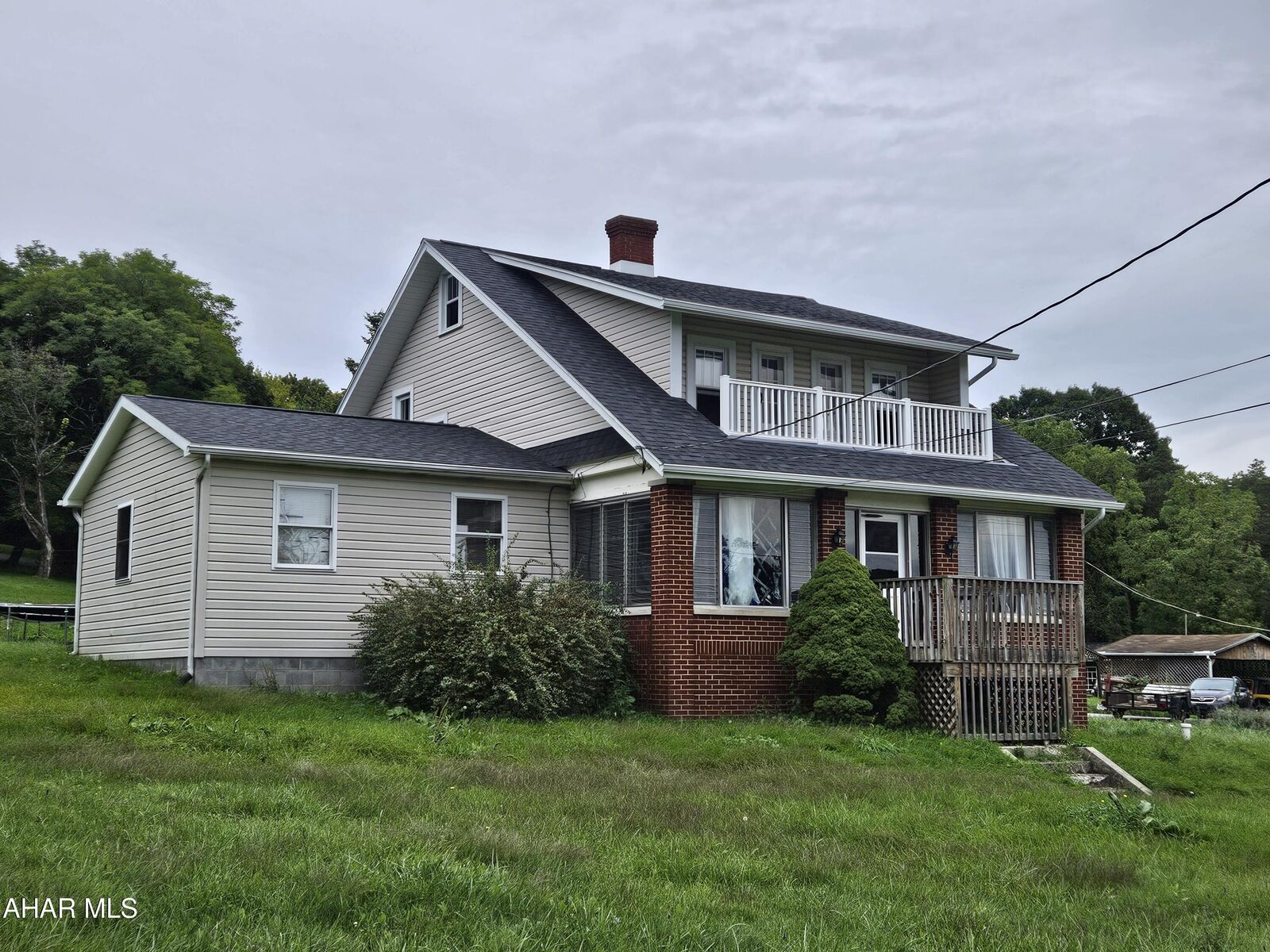 Property Photo: 711 Gazebo Lane PA 16601