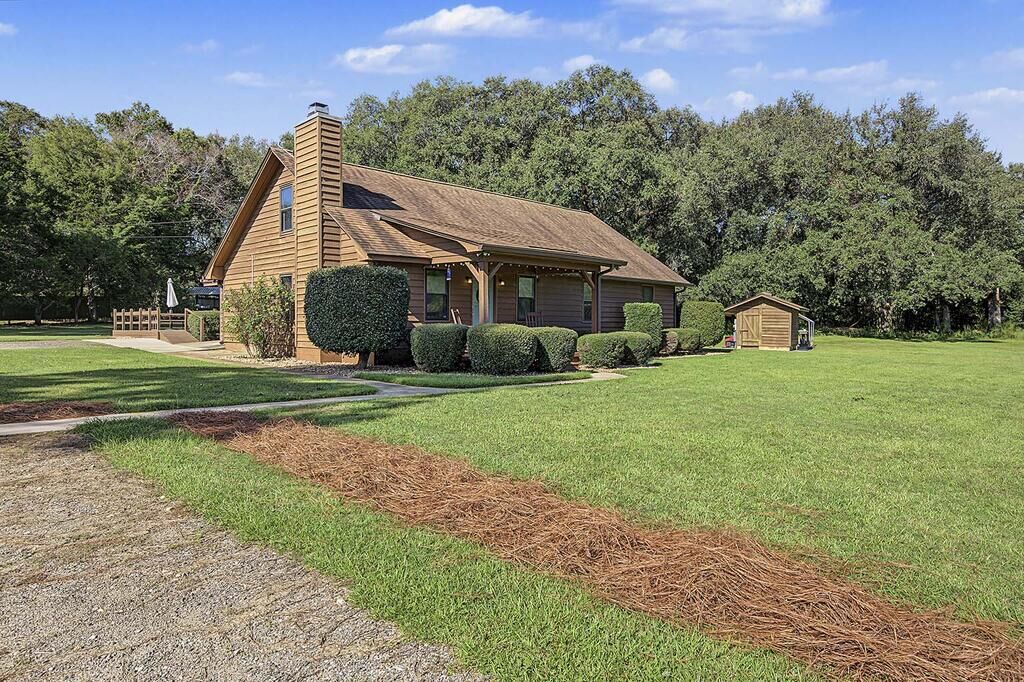 Property Photo:  6163 Hummingbird Lane  GA 31730 
