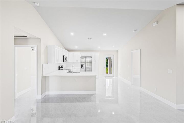 Property Photo:  180 Peerless St  FL 33974 