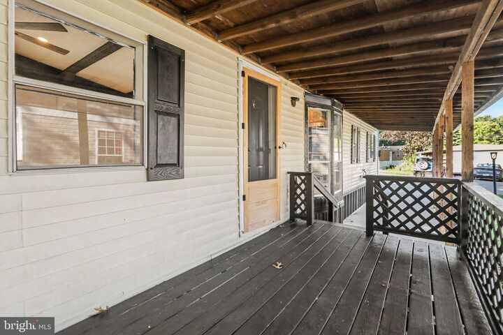 Property Photo: 319 Bahama Circle PA 17015