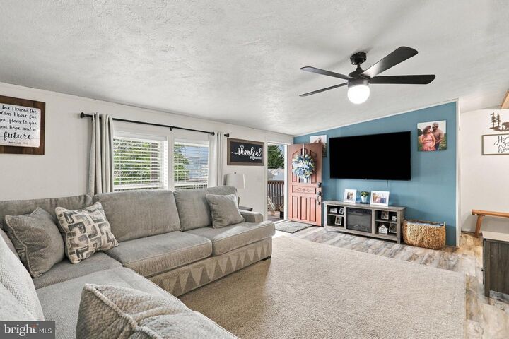 Property Photo: 422 Spruce Street MD 21562