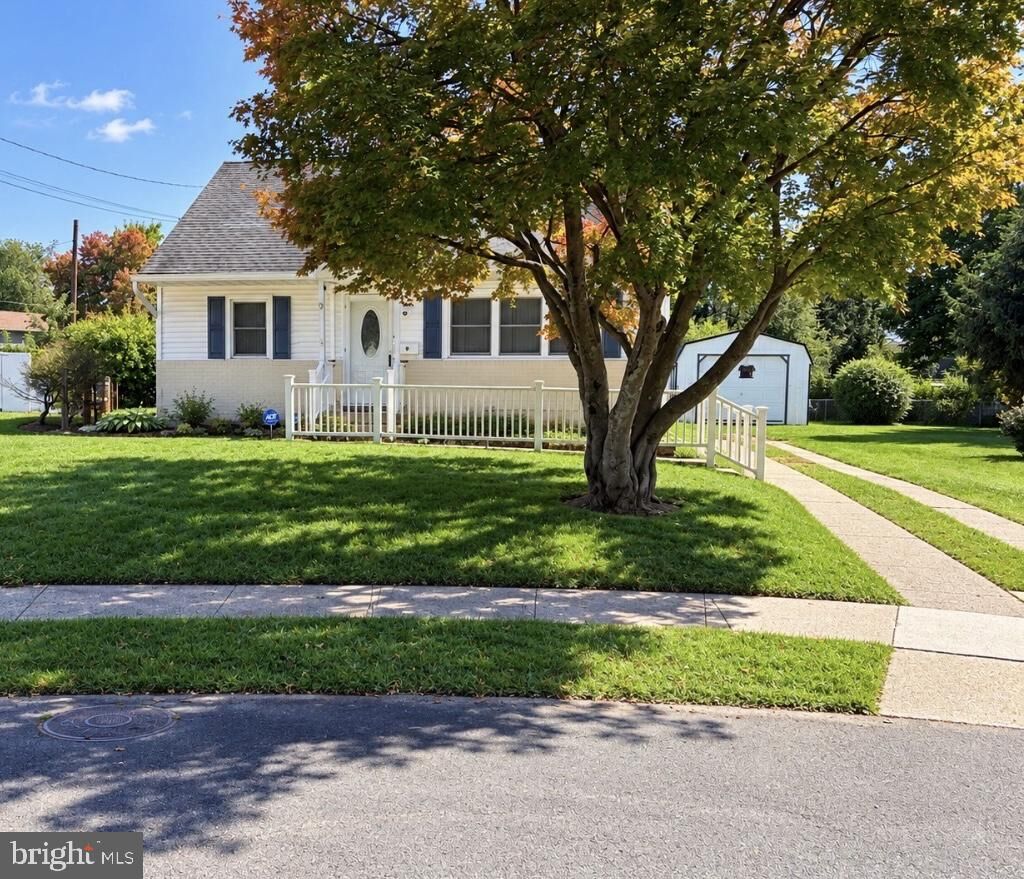 Property Photo:  9 Plaza Court  NJ 08628 