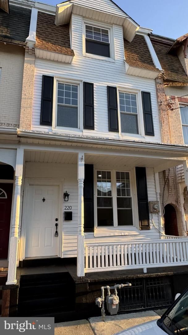 Property Photo:  220 Chestnut Street  PA 17042 