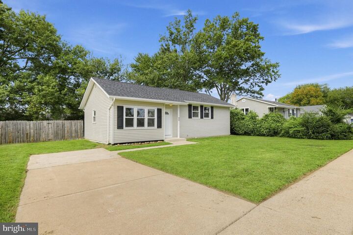 Property Photo: 213 Warfield Road DE 19713