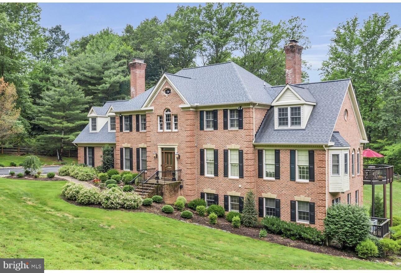 Property Photo: 4514 Den Haag Road VA 20187