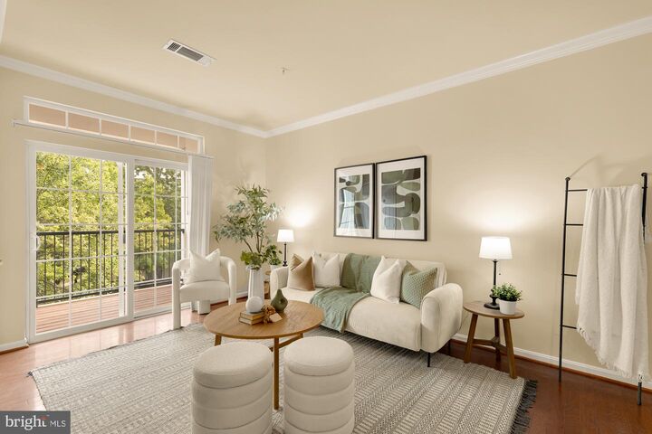 Property Photo: 2301 25th Street S 4-205 VA 22206