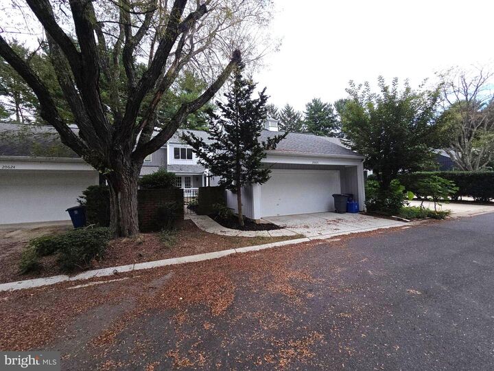 Property Photo:  20626 Highland Hall Drive  MD 20886 
