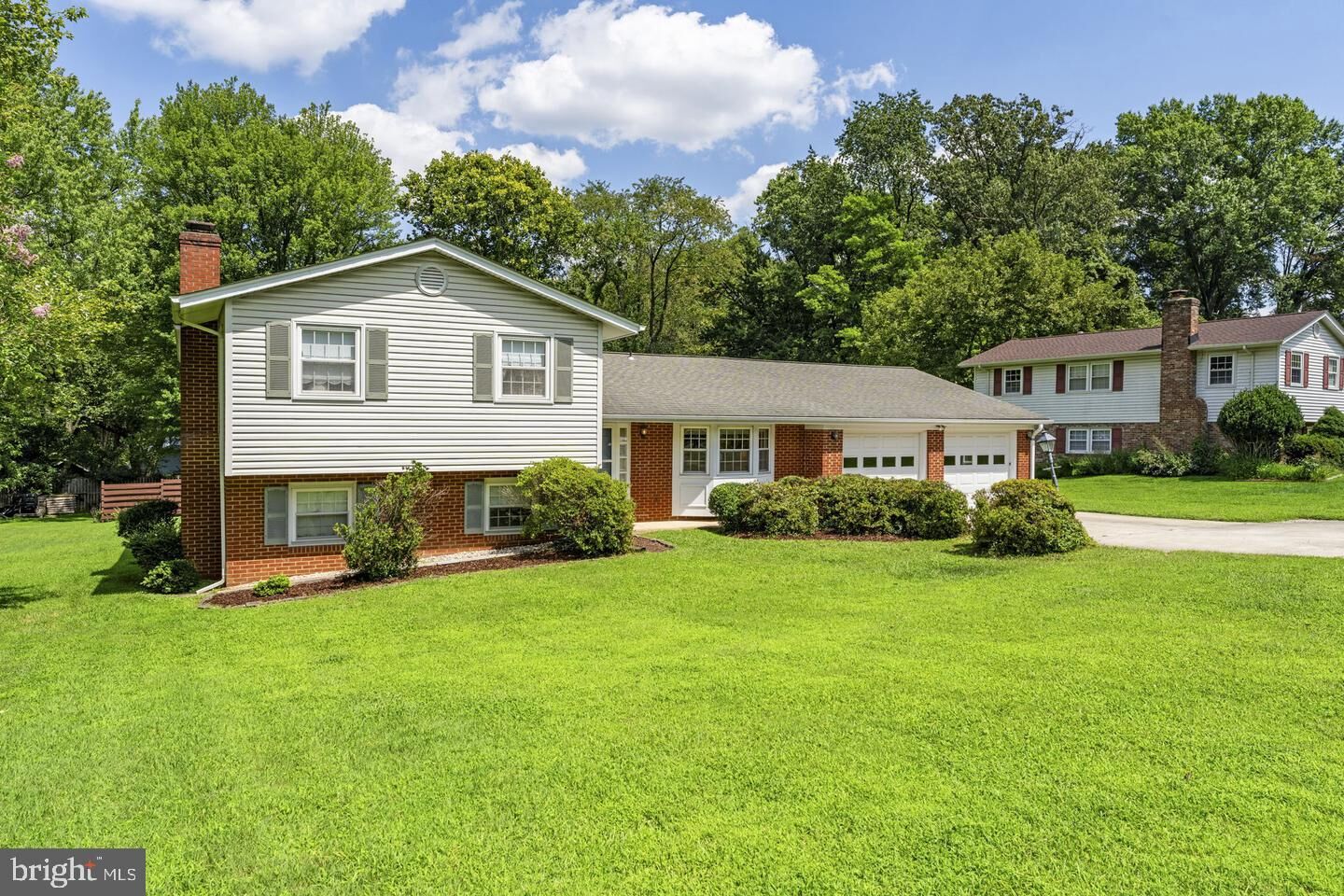 Property Photo:  9904 Vale Road  VA 22181 