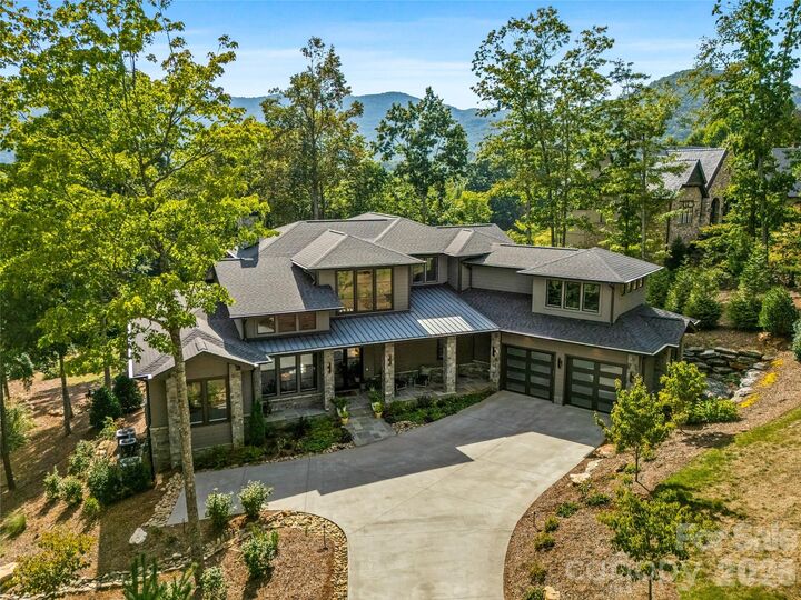 Property Photo:  16 Smokey Ridge Trail  NC 28704 