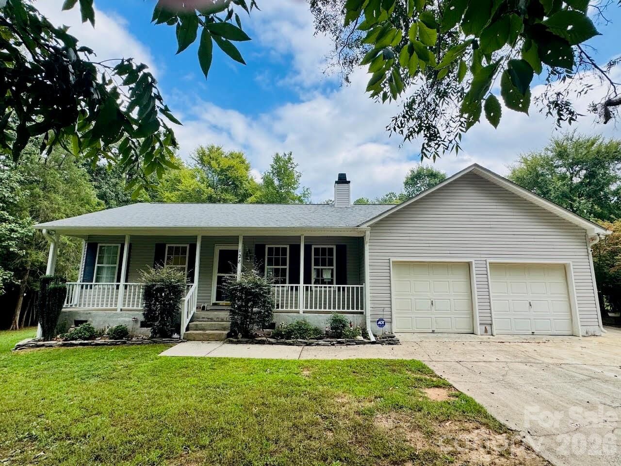 Property Photo: 128 Maxamy Lane NC 28117