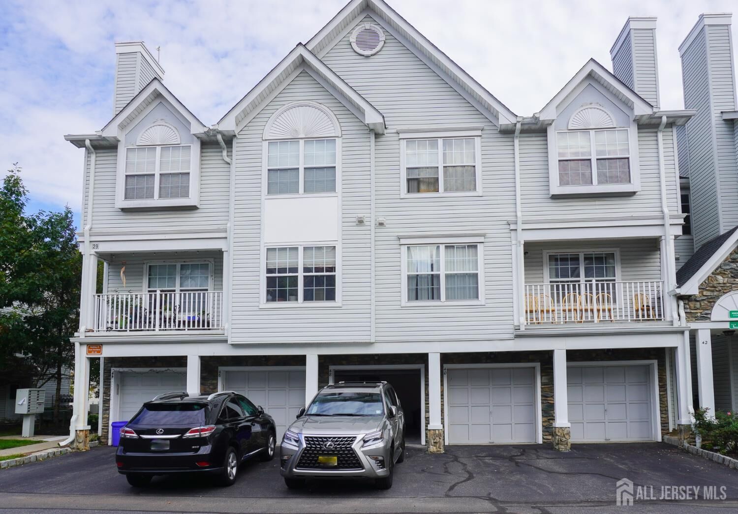 Property Photo: 48 Prestwick Way NJ 08820