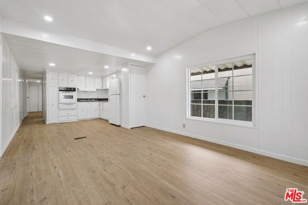 Property Photo: 11250 Playa St, Unit 16 1/2 CA 90230
