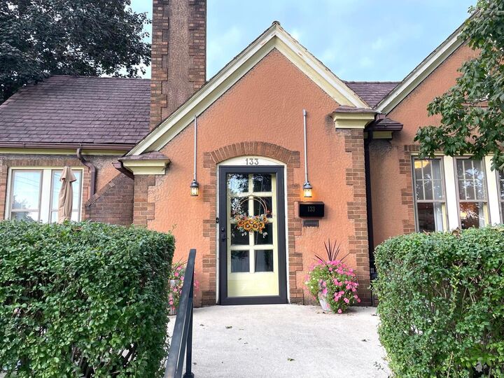 Property Photo:  133 Zanesville Avenue  OH 43138 