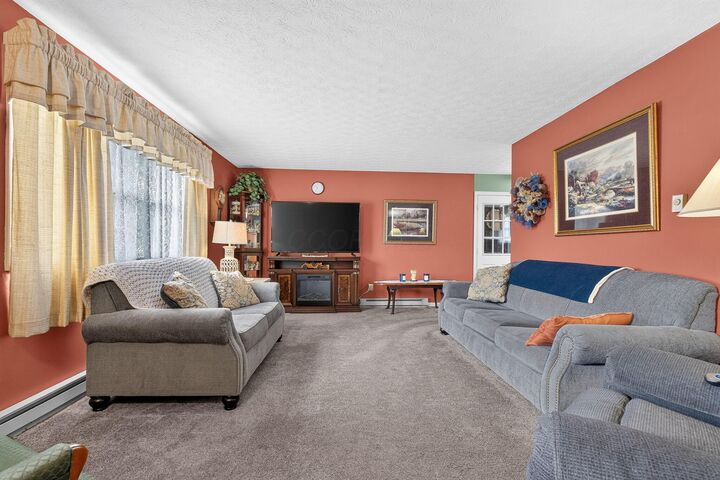 Property Photo: 7266 Decliff Big Island Road OH 43341