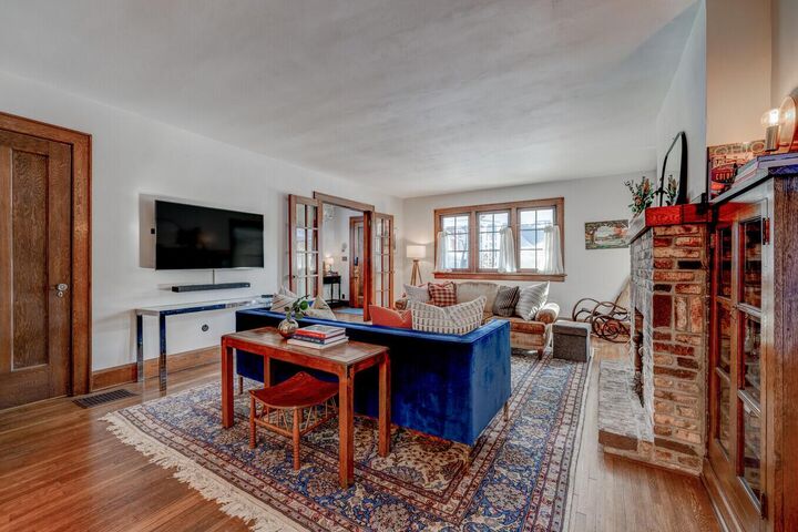 Property Photo:  2681 Summit Street  OH 43202 