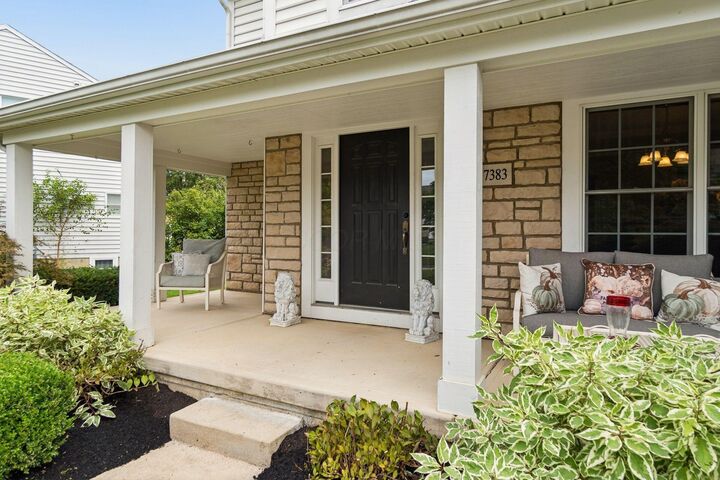 Property Photo: 7383 Fairfield Lakes Drive OH 43065
