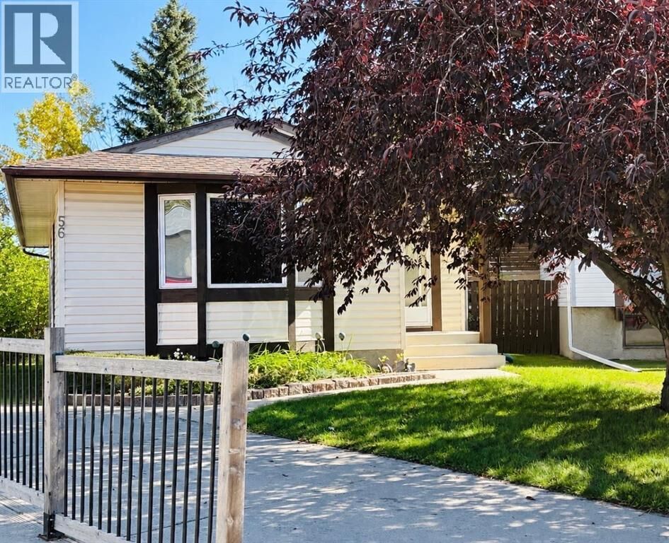 Property Photo:  56 Aberfoyle Place Northeast  AB T2A 6W7 