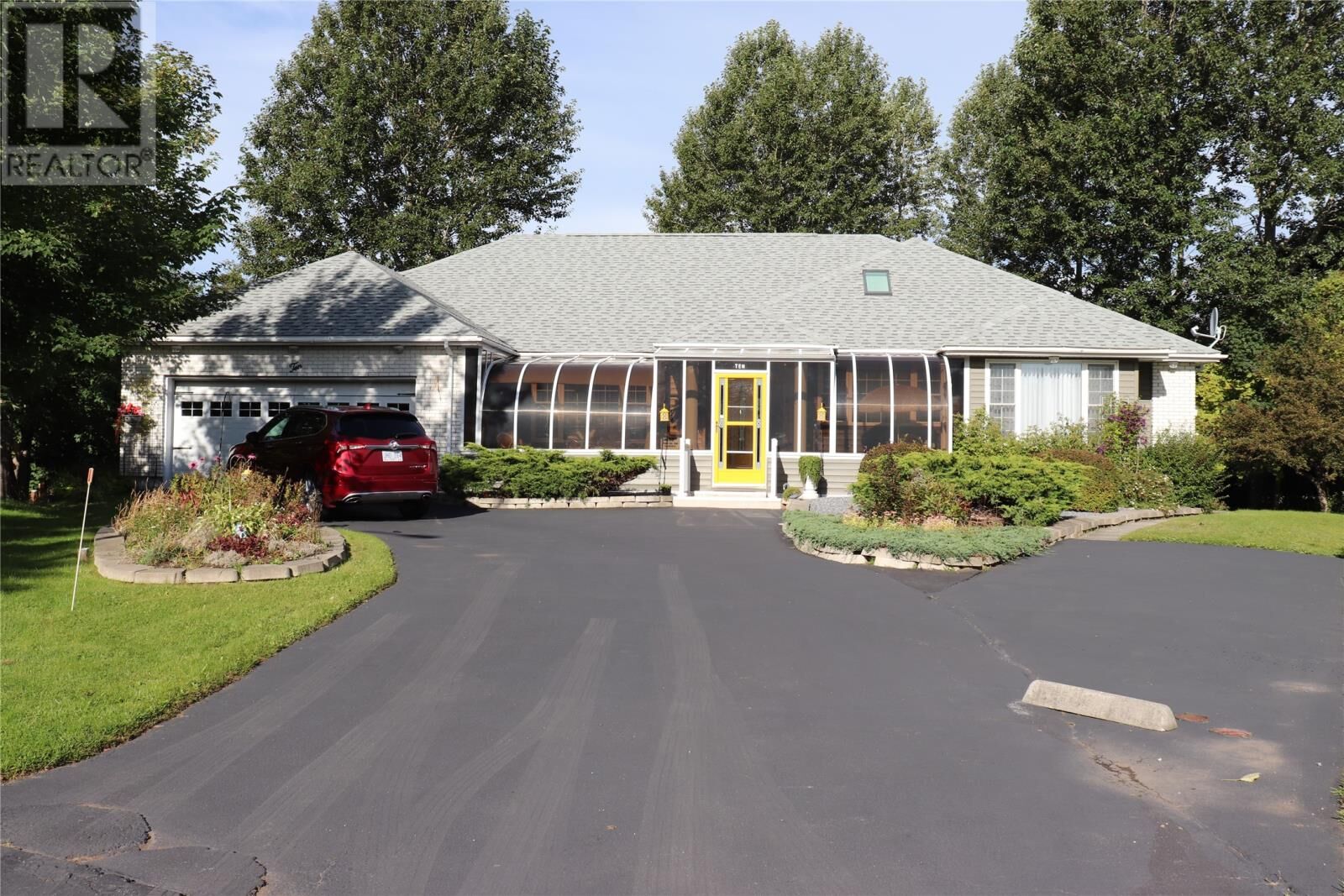 Property Photo:  10 Shave Place  NL A2N 3R6 
