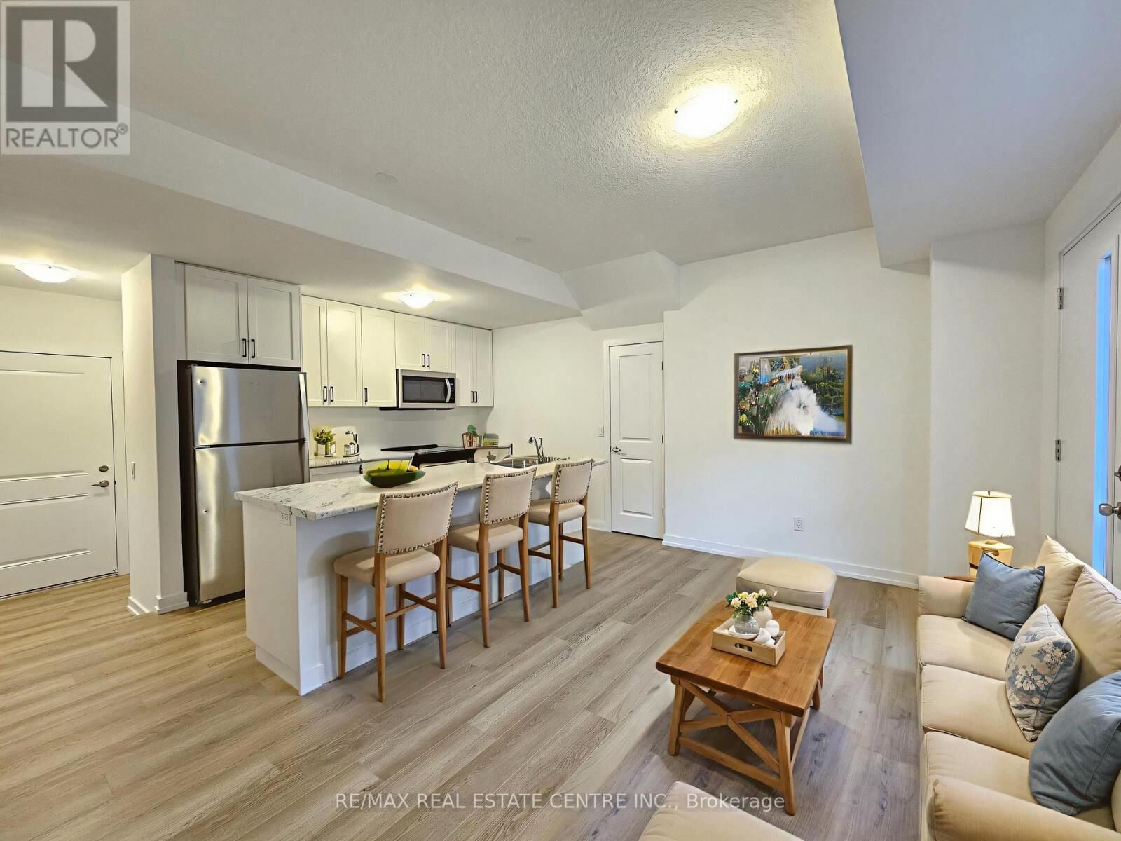 Property Photo:  70 Kenesky Drive 11  ON L8B 1Y4 