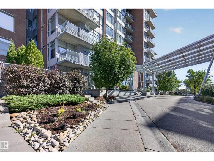 Property Photo: #807 2606 109 St NW NW AB T6J 3S9