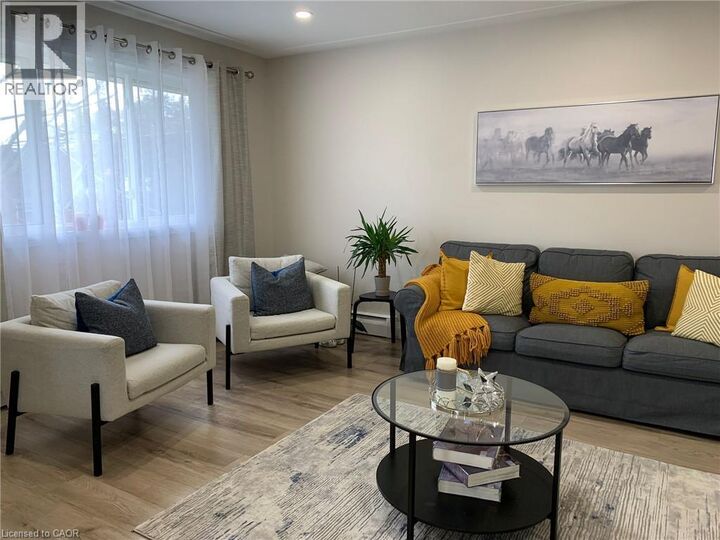 Property Photo:  226 Heiman Street 3  ON N2M 3M3 