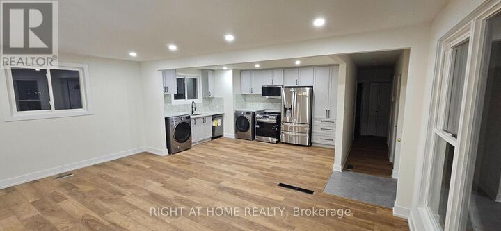 Property Photo:  38 Jasper Drive Main Floor  ON L4G 3B9 