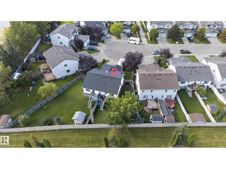 Property Photo: 13915 137 St NW AB T6V 1X3