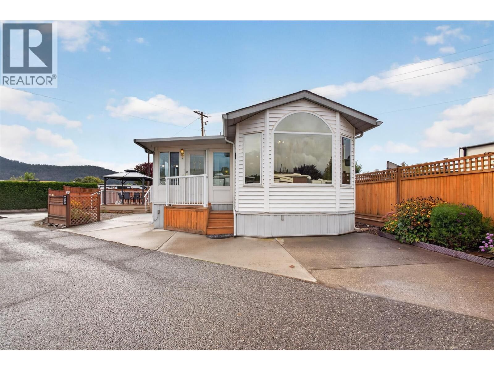 Property Photo:  415 Commonwealth Road 220  BC V4V 1P4 