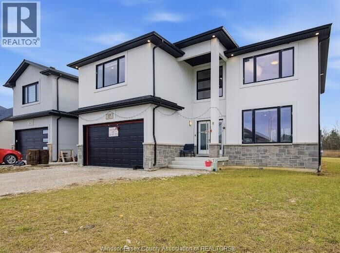 Property Photo:  37 Kingsbridge Drive  ON N9V 4A5 