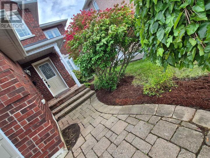 Property Photo: 83 Cloughley Drive North ON L4N 9T8