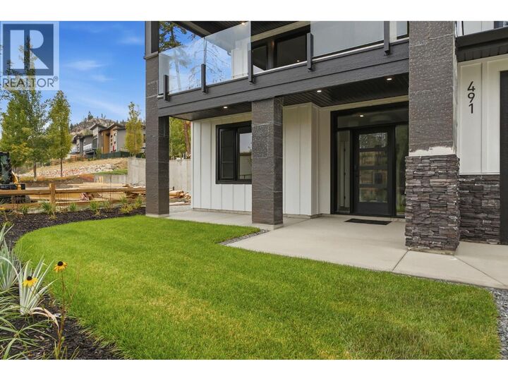 Property Photo:  491 Clifton Road North  BC V1V 1H1 