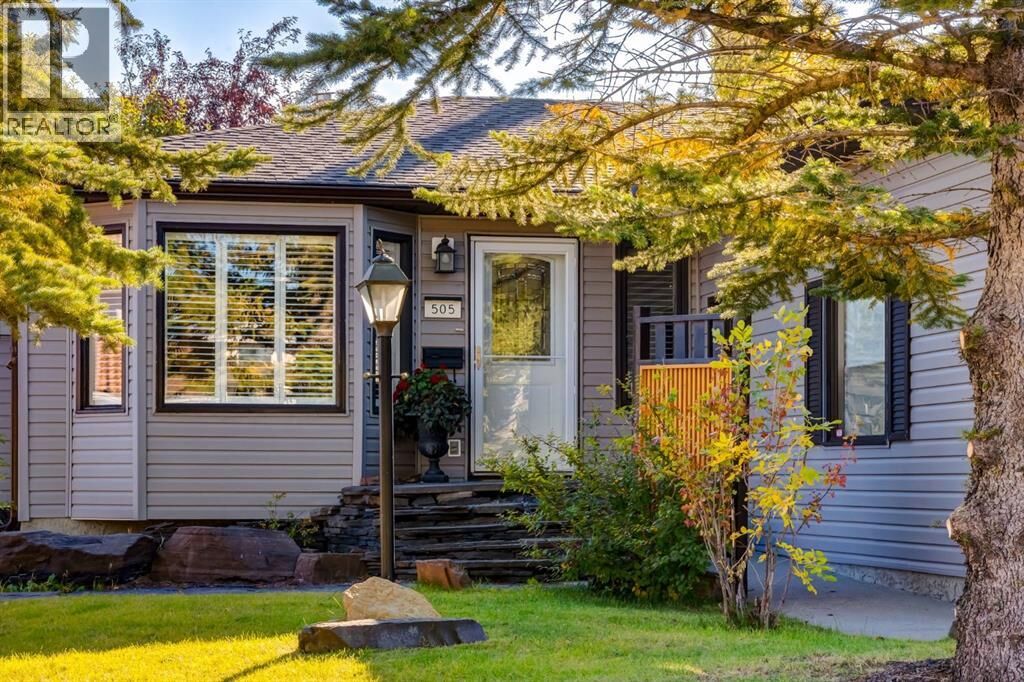 Property Photo: 505 Edgebank Place Northwest AB T3A 4V6