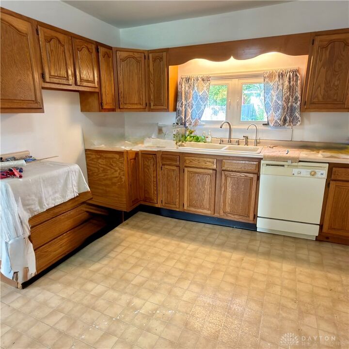 Property Photo: 113 Dugan Street OH 43072