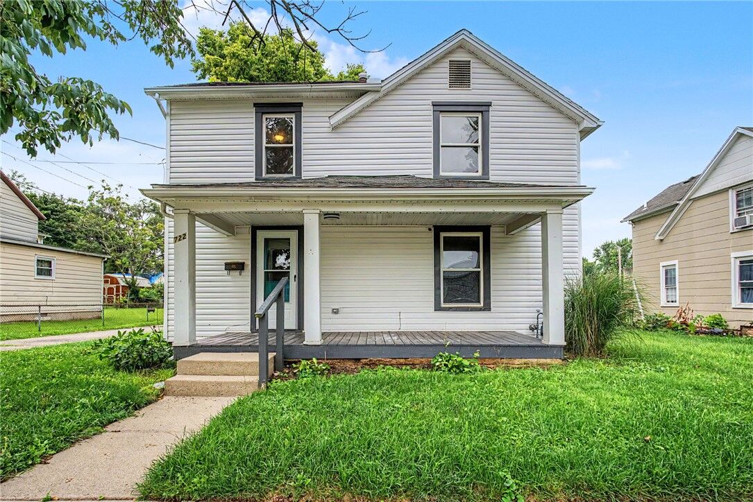 Property Photo: 722 W Franklin Street OH 45373