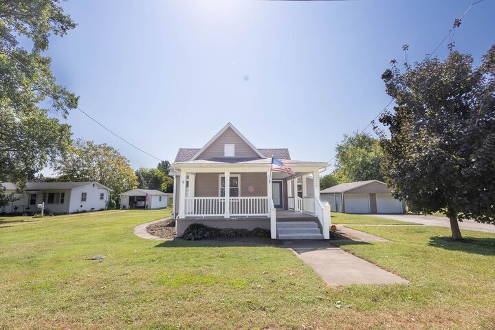 Property Photo:  228 Kentucky Avenue  IL 61883 