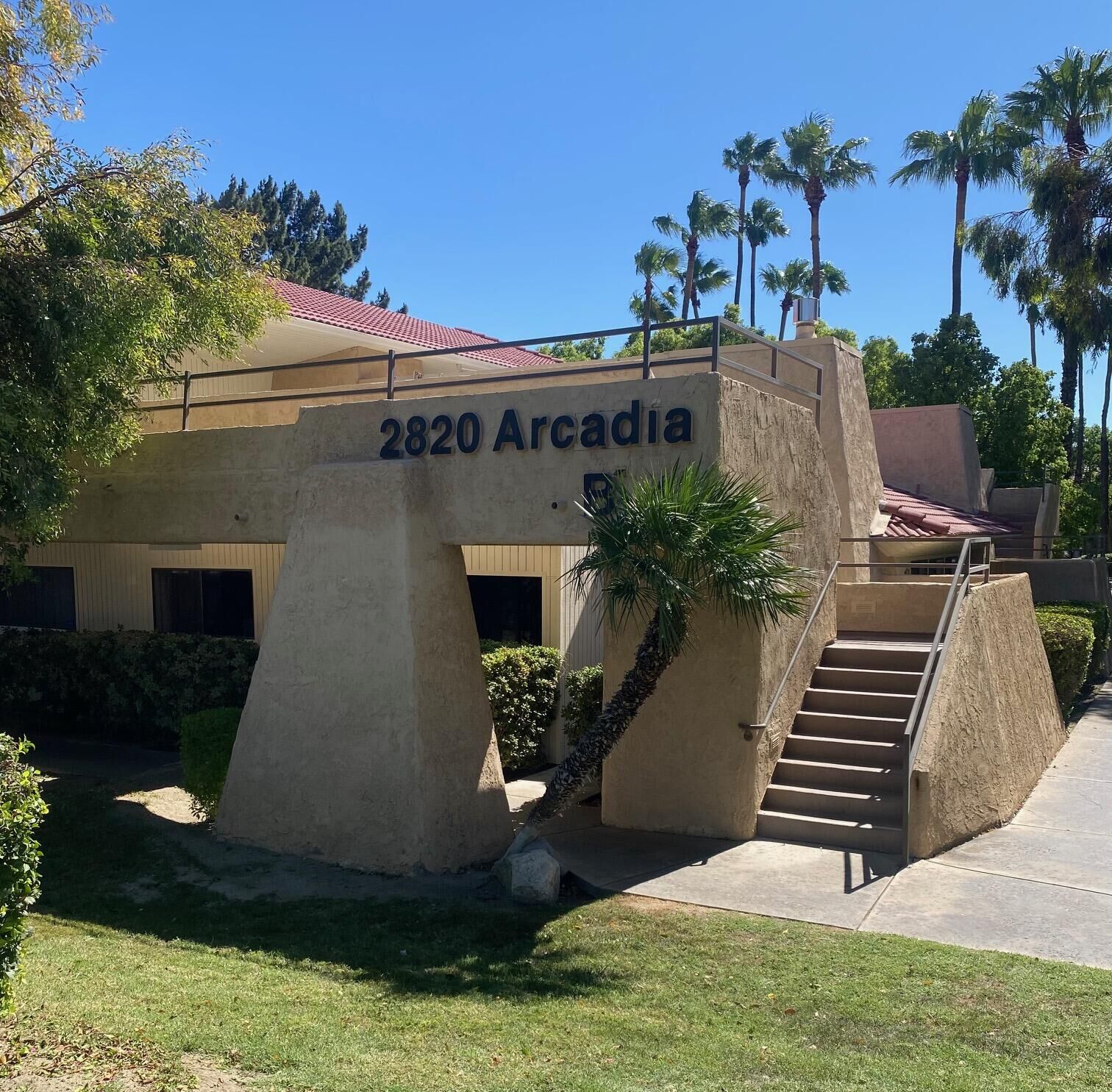 Property Photo:  2820 N Arcadia Court 111  CA 92262 