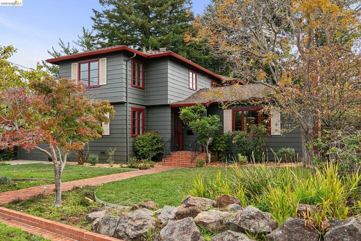 Property Photo: 18 Arlington Ct CA 94707