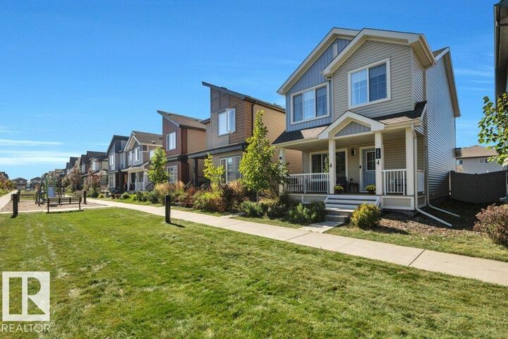 Property Photo:  1819 26A Street NW  AB T6T 2H8 