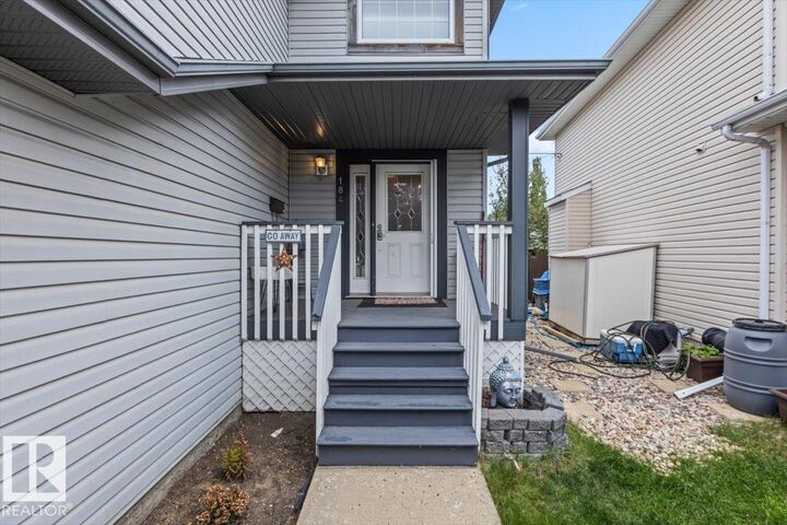 Property Photo:  184 Foxboro Place  AB T8A 5Y5 