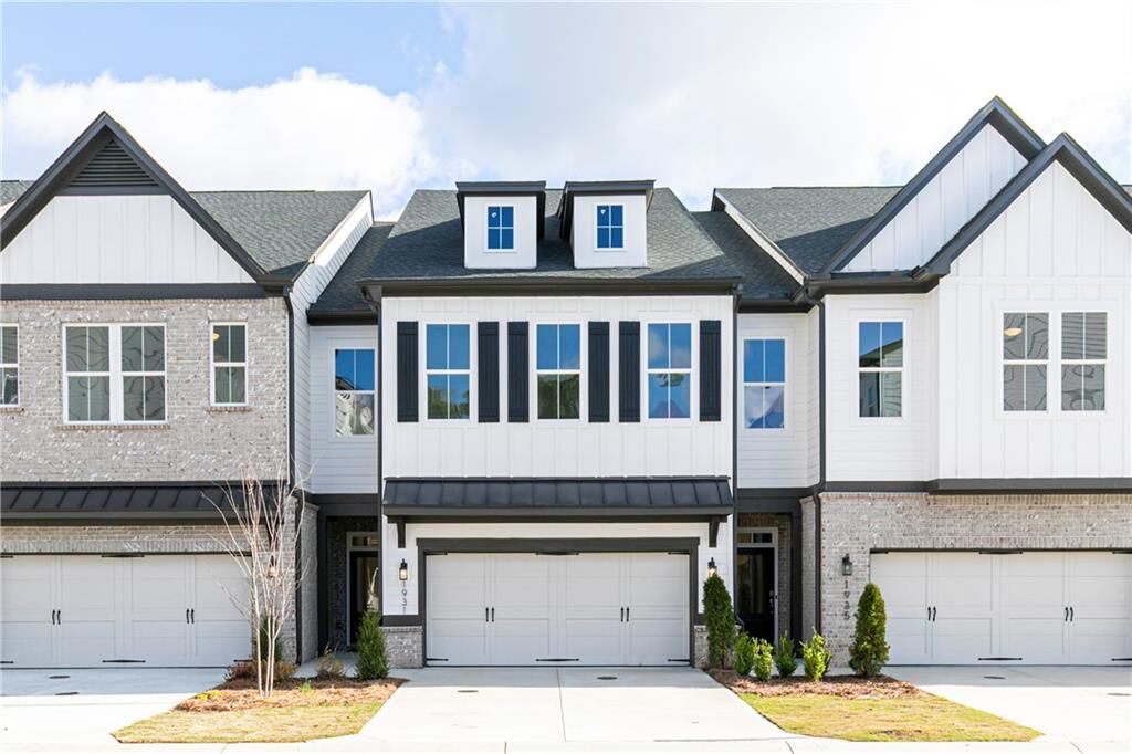 Property Photo: 1989 Carver Lane NE 46 GA 30066