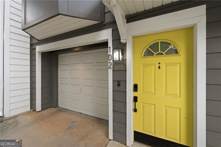Property Photo:  951 Glenwood Avenue SE 102  GA 30316 