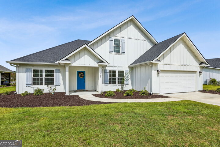 Property Photo: 165 Allie Loop GA 31525