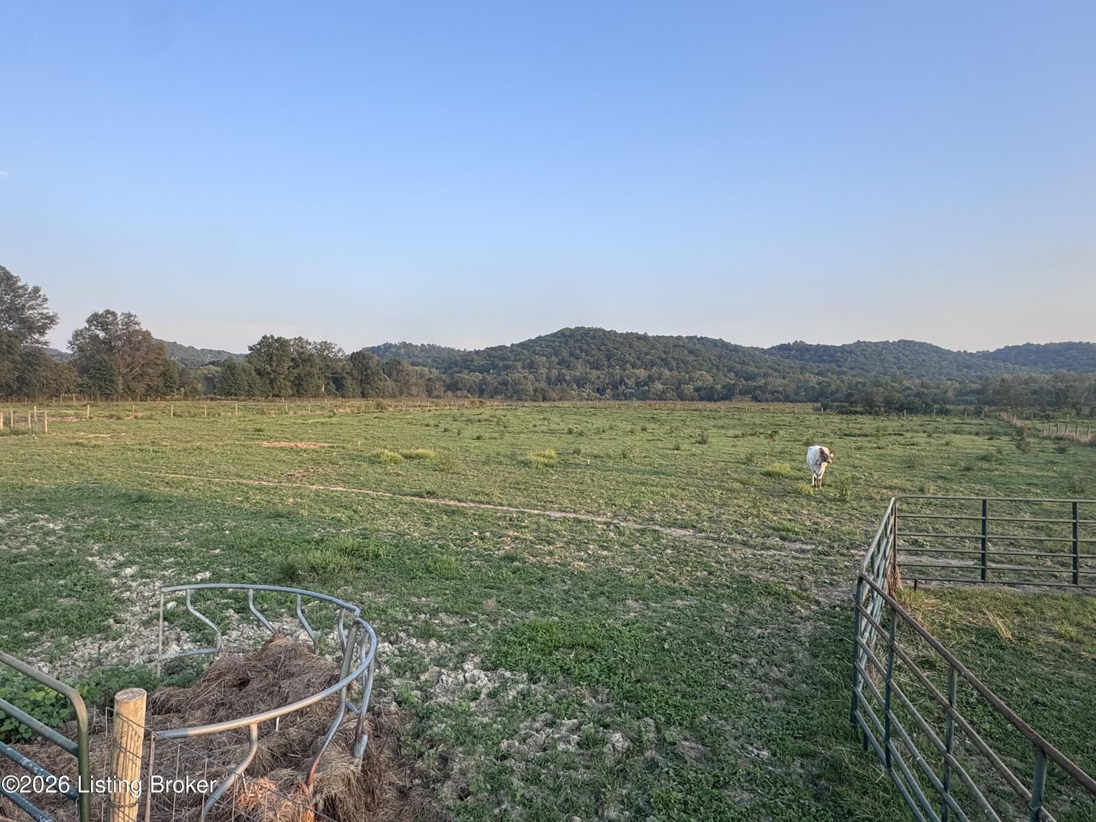 Property Photo:  1 Stephanus Rd  KY 41083 
