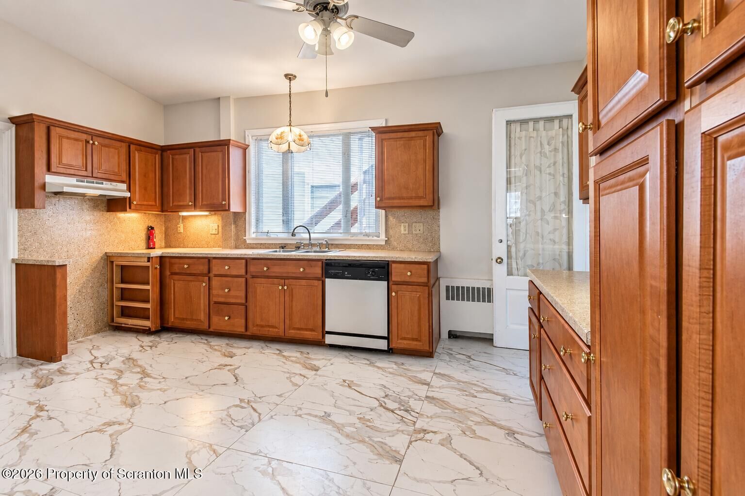 Property Photo: 217 Arthur Avenue 1st Fl PA 18510